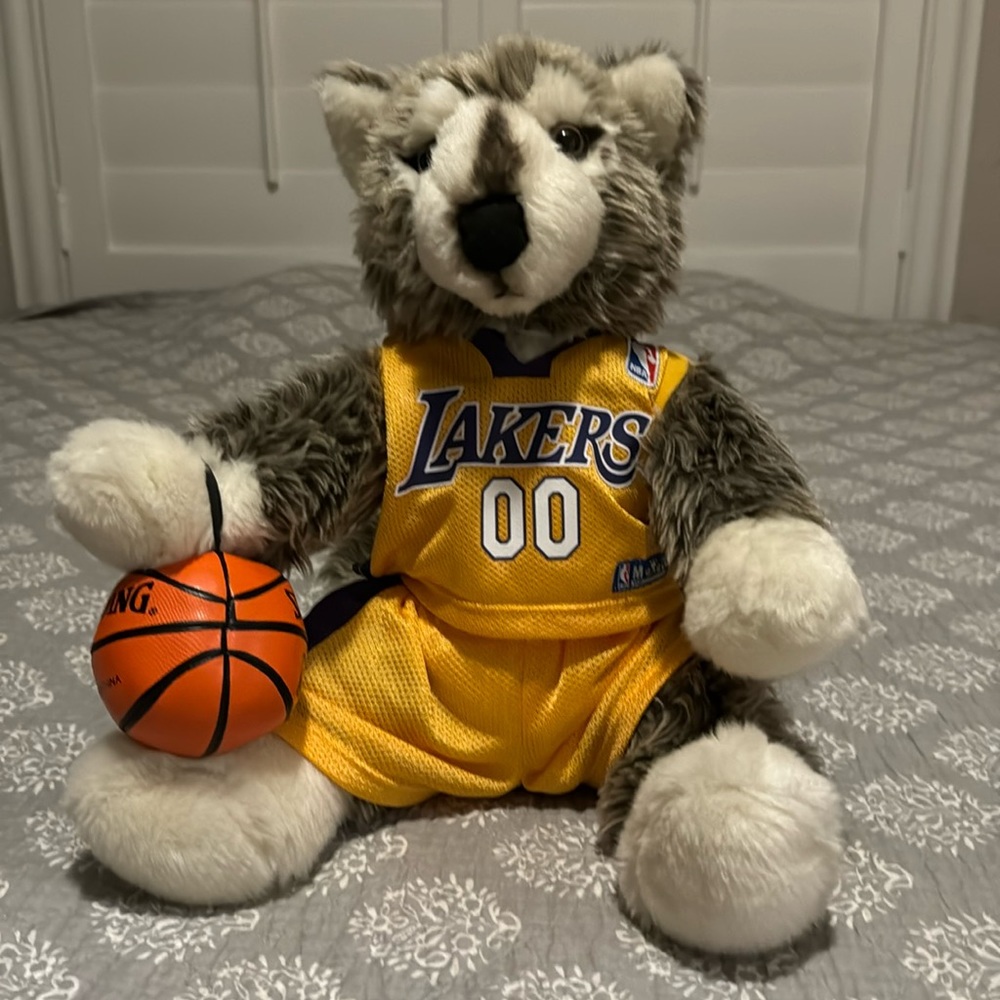 Build A Bear Lakers Wolf w/ Basketball Plush Stuffed Animal